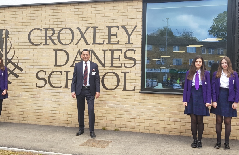 Gagan Mohindra MP with Year 8