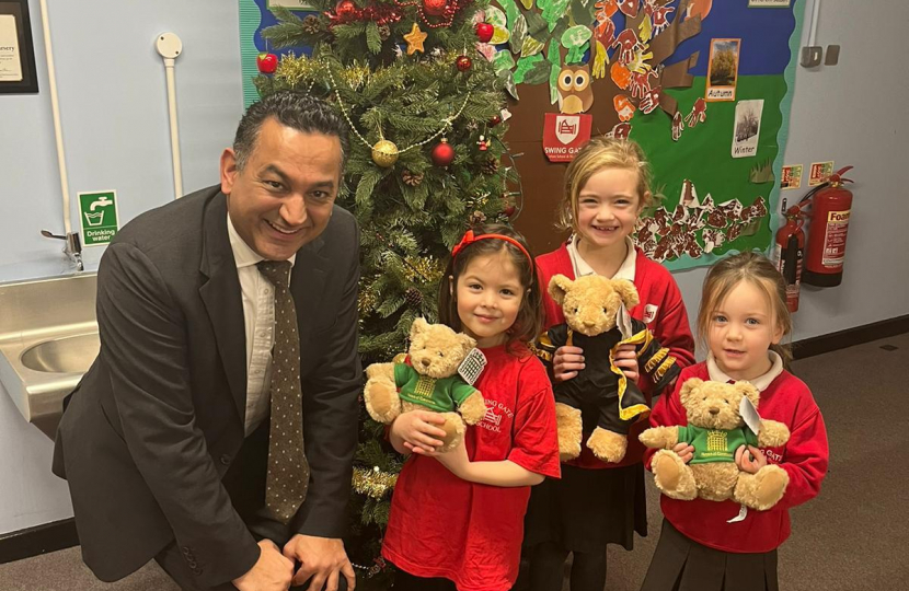 Gagan visits the winners of his Christmas Card Competition